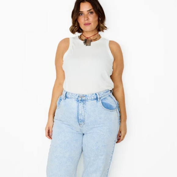 BNWT Never Fully Dressed Scallop Detail Straight Leg Jeans - Picture 3 of 8